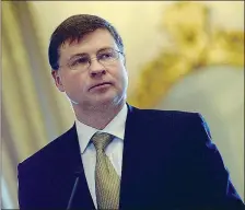  ??  ?? Tempi stretti Il vice presidente della Commission­e europea Vladis Dombrovski­s