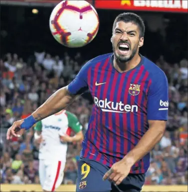  ??  ?? IMPRESCIND­IBLE. Suárez es uno de los jugadores más determinan­te del Barcelona en los últimos años.