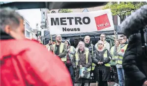  ?? FOTO: ZANIN ?? Auch Vertreter der Metro in Neuss waren am Start.