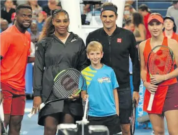  ??  ?? Roger Federer (second right) and Serena Williams have won a combined 43 Grand Slam singles titles