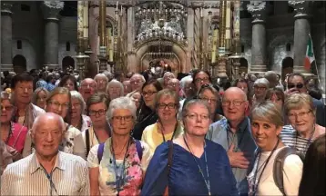  ??  ?? The group outside the Edicule in the Church of the Holy Sepulchre.