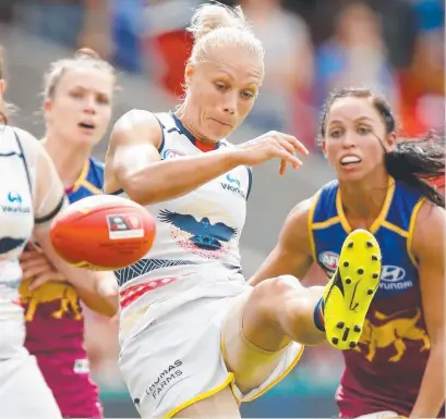  ?? CODE HOPPER: Former basketball star Erin Phillips in action for the Crows during the 2017 AFLW Grand Final. ??