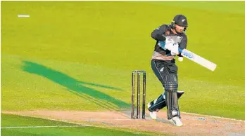  ?? Photo / Photosport ?? Black Caps batsman Devon Conway came out sunny side up in Napier but it was tough going batting in the setting sun.