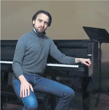  ?? Clemens Fabry ?? Solokonzer­te kosten den russischen Starpianis­ten Daniil Trifonov die meiste Kraft.