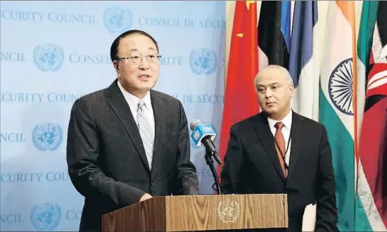  ?? JASON SZENES / EFE ?? Zhang Jun, embajador ante la ONU de China, país que culpa a Estados Unidos de obstruccio­nismo