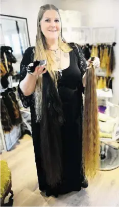  ?? 20M ?? Cindy Fröhlich kauft Haare und macht damit Extensions.