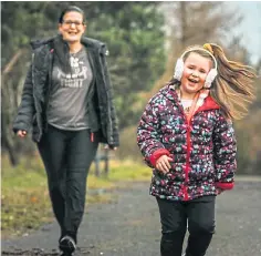  ??  ?? STEPPING FORWARD: Emoke Matheson, with daughter Isabelle, 5, wants to raise money for Brain Tumour Research. Picture by Mhairi Edwards.