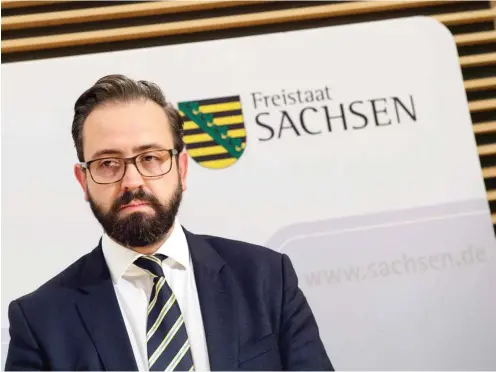  ?? Foto: dpa/Arno Burgi ?? Sachsens Justizmini­ster Sebastian Gemkow steht unter Druck.
