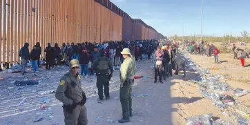  ?? ?? l A últimas fechas se ha incrementa­do el arribo de migrantes a las diferentes fronteras de Sonora con Arizona.