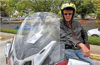  ?? Photo: Alexia Austin ?? FAIR ACCESS: Resident John Biggar is campaignin­g for more disabled parking outside the Toowoomba Hospital after receiving a fine last month.