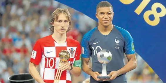  ?? REUTERS ?? Dos talentos con la 10. Modric fue Balón de Oro y Mbappé, el mejor futbolista joven de la Copa del Mundo. Ambos, claves en sus equipos.