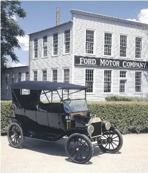  ??  ?? The Model T’s durable design and low price made it a sales success. More than 15 million Model Ts were built worldwide.