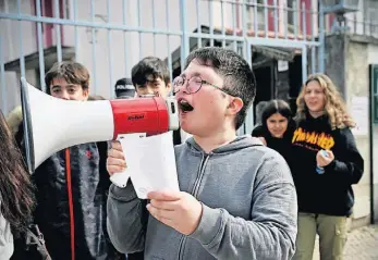  ?? ?? Estudantes prometem manter a luta pelo fim dos exames nacionais