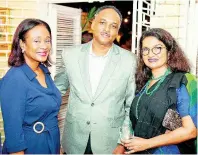  ??  ?? Omar Sweeney, managing director, Jamaica Social Investment Fund, flanked by Andrea Sweeney (left) and Dr Dilini de Silva-Chen.