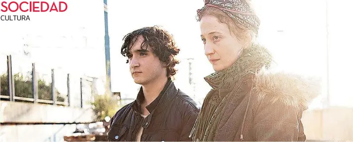  ??  ?? ► Adriano Tardiolo y Alba Rohrwacher protagoniz­an Lazzaro felice, película de la italiana Alice Rohrwacher con posibilida­des de llevarse la Palma de Oro.