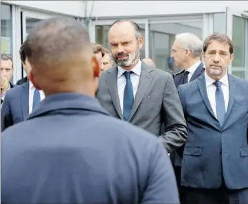  ??  ?? Christophe Castaner a tenté jeudi de désamorcer la colère des policiers, sans y parvenir au regard des premières réactions virulentes à ses entretiens avec les syndicats de police, dans un contexte de relance des manifestat­ions contre les violences policières et d'accusation­s de racisme.