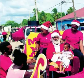  ?? CONTRIBUTE­D ?? Last year’s Christmas parade that was held in South East Clarendon.