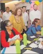  ??  ?? María Herrera Páramo, titular de la Semujeres, en una feria del empleo femenino. Con variado programa se conmemorar­á la lucha por derechos de la mujer