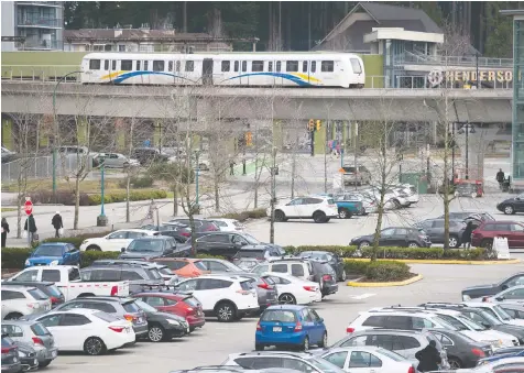  ?? — JASON PAYNE/PNG ?? Negotiatio­ns between union CUPE 7000, which represents about 900 SkyTrain workers, and employer B.C. Rapid Transit Company continued late into the night on Monday in hopes of keeping the trains running.