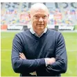  ?? FOTO: DPA ?? Uwe Rösler bei seiner Vorstellun­g als Fortuna-Trainer in Düsseldorf.