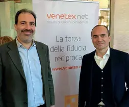  ??  ?? Amministra­tore delegato Francesco Fiore, qui con Alberto Baban di VeNetwork, è alla guide di Venetex dalla sua fondazione