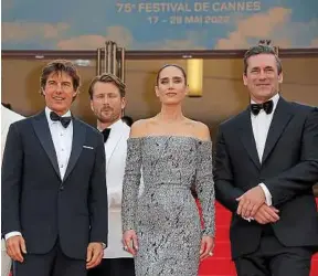 ?? J.M. Haedrich / J.-P. Parienté / Sipa ?? Tom Cruise, Jennifer Connelly et Jon Hamm (de g. à dr.), le 18 mai à Cannes.