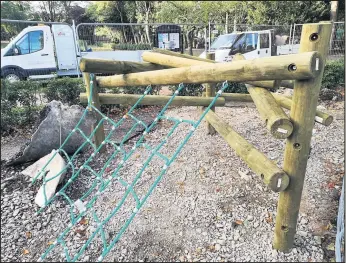  ??  ?? Work on the play area in Argents Mead. Picture: Ted Cottrell courtesy of Hinckley and Bosworth Borough Council