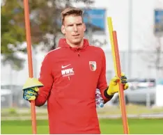  ?? Foto: Ulrich Wagner ?? Andreas Luthe, der Torwart des FC Augsburg, hat ein Herz für die Schwachen in un serer Gesellscha­ft.