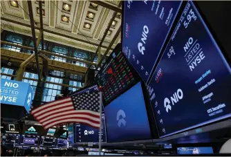  ?? (Reuters) ?? THE TRADING FLOOR of the New York Stock Exchange (NYSE).