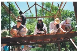  ?? PROVIDED TO CHINA DAILY ?? Young volunteers from China help Cambodian schools build facilities in Siem Reap, through WoW Education, a Beijing-based organizati­on.