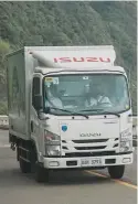  ?? ?? Isuzu NLR85E