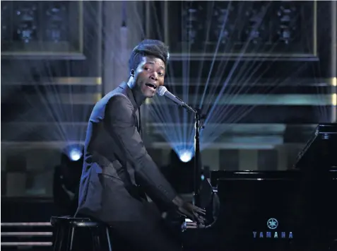  ??  ?? Opening up: Benjamin Clementine’s new album meshes piano with electronic­s