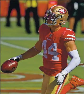  ?? JOSE CARLOS FAJARDO — STAFF PHOTOGRAPH­ER ?? The 49ers’ Kyle Juszczyk earned Pro Bowl honors for the fourth straight season when the team was announced on Monday. One of the team’s priorities in the offseason will be signing Juszczyk to a new contract.
