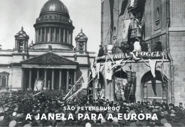  ??  ?? O ano de 1917 foi marcado por constantes manifestaç­ões. A da imagem decorre em frente
à Catedral São Isaac.