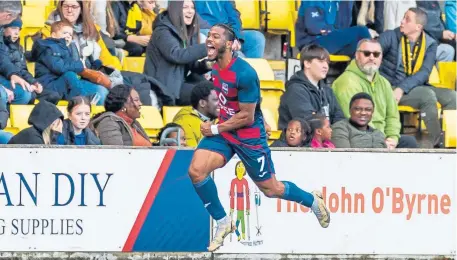  ?? ?? Owura Edwards
races off to celebrate his goal