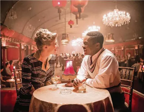  ??  ?? David Oyelowo als Seretse Khama und Rosamund Pike als Ruth Williams in „A United Kingdom“.