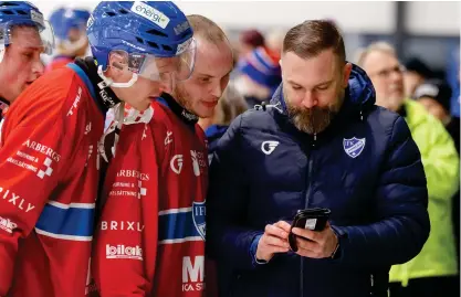  ?? BILDER: LINUS OLSSON ?? Ola Dagliden, ordförande i IFK Kungälv, är beredd på en nagelbitar­e likt matchen mot Örebro förra året.
