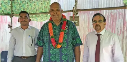  ?? Photo: Shratika Naidu ?? From left: Labasa Town Council lawyer Akash Prasad, with chief guest, Commission­er Northern Uraia Rainima and Labasa and Savusavu Town Council Special Administra­tor Ami Kohli during the opening of three days carnival to mark the 143rd Girmit Day at Subrail Park in Labasa on May 12, 2022..