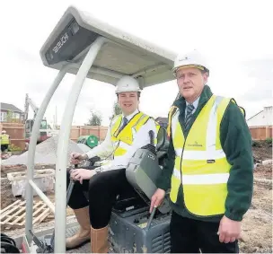  ??  ?? ●●William Wragg, MP, was joined by Roy Eames, site manager for McCarthy and Stone, to officially mark the start of constructi­on