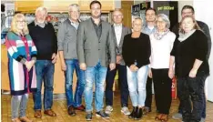  ?? Foto: Ursula K. Balken ?? Die neue Vorstandsr­iege der Freien Wähler Vöhringen: (von links) Renate Haubner, Anton Bidell, Erich Heuter, Sascha Frick, Harry Wedemeyer, Waltraud Peschek, Mar‰ tin Schwehr, Margarethe Binder, Joachim Schmidt und Jeanette Wischenbar­th.