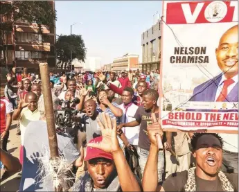  ??  ?? On Wednesday, August 1, hooligans linked to the opposition MDC-Alliance went on the rampage disturbing the peace, destroying property, setting cars on fire, blocking thoroughfa­res and threatenin­g to storm the headquarte­rs of the Zimbabwe Electoral...