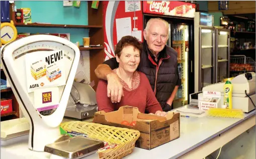  ?? Photo by Declan Malone ?? Eamon and Valerie Houlihan behind the counter at An Cat Dubh on Friday, shortly before they closed the door for the last time.