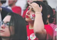  ?? STRINGER / VÍA REUTERS ?? Sao Paulo. Partidario­s del PT reaccionar­on al conocer los resultados.