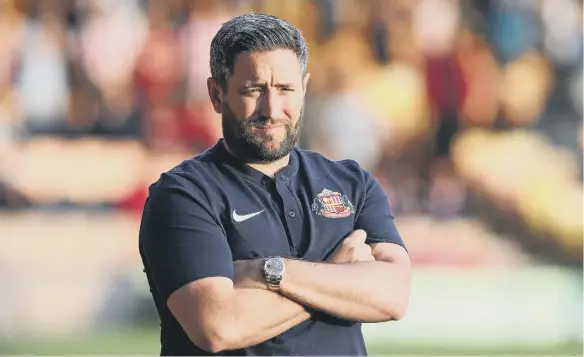  ??  ?? Sunderland head coach Lee Johnson