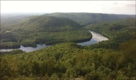  ?? PHOTO PROVIDED ?? The Palmertown Range offers one of the best opportunit­ies to protect a continuous swath of land between the Green and Adirondack Mountains, providing wildlife with a corridor for habitat and movement.