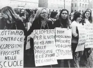  ?? LaPresse ?? Il femminismo Le donne in corteo nel ’68