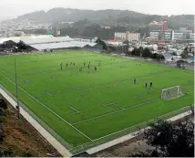  ?? PHOTO: ROBERT KITCHIN/STUFF ?? There are a number of all weather turf surfaces around Wellington benefiting sports in the capital.