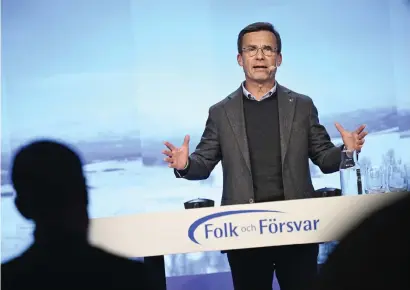 ?? BILD: PONTUS LUNDAHL ?? Statsminis­ter Ulf Kristersso­n under sitt tal på Folk och försvars rikskonfer­ens.