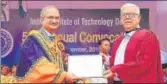  ?? SOURCED ?? Sushil Kumar Dhawan (right) was awarded his degree by IIT-D director V Ramgopal Rao.