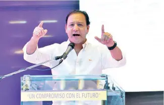  ?? RICARDO FLETE ?? Abel Martínez pronuncia su discurso en el acto.